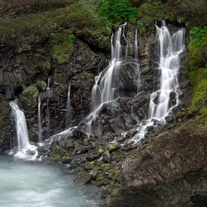 Aldeyjarfoss Waterfall Color 3364