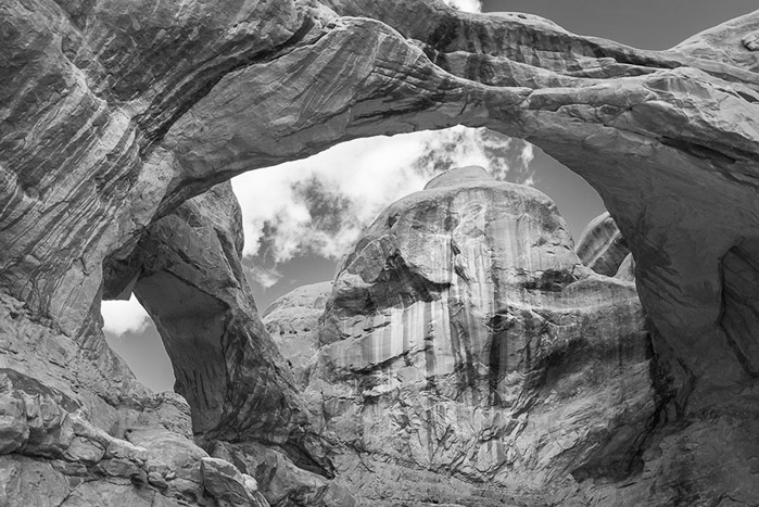 Double Arch BW 1529