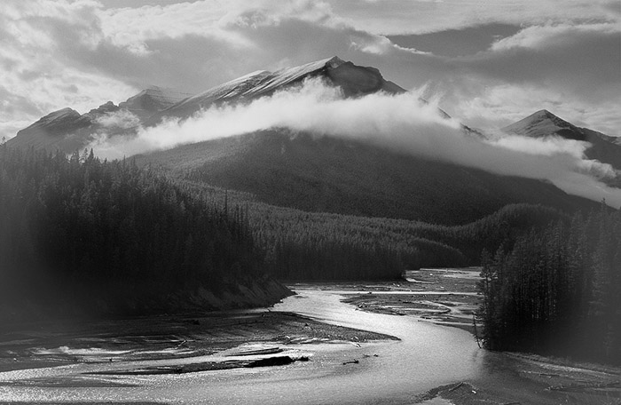 Icefields Parkway River & Mountain 1 BW