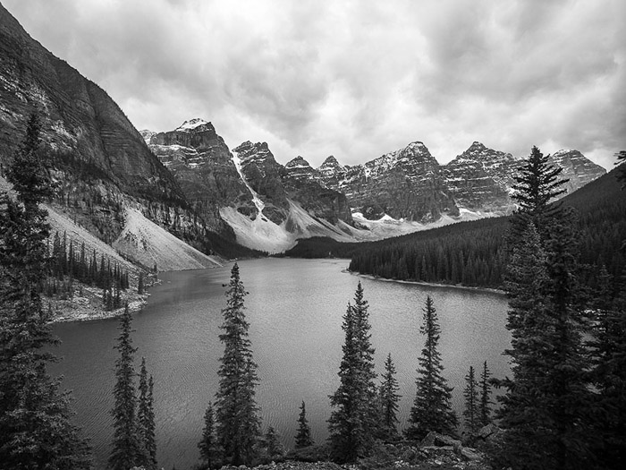 Moraine Lake Sunrise 3266