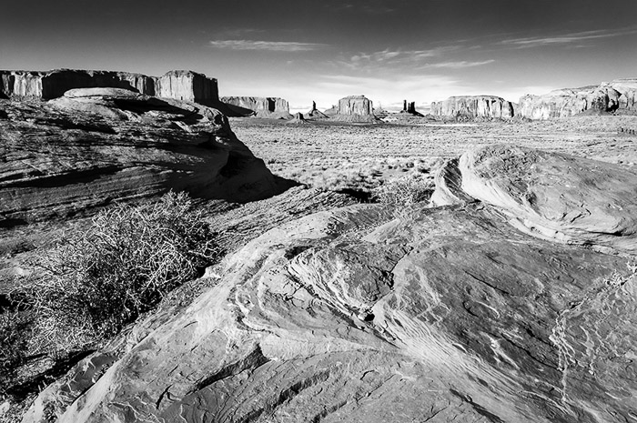 Monument Valley BW 7425