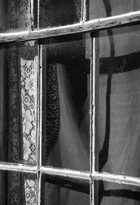 Belmont Window & Curtains 1612
