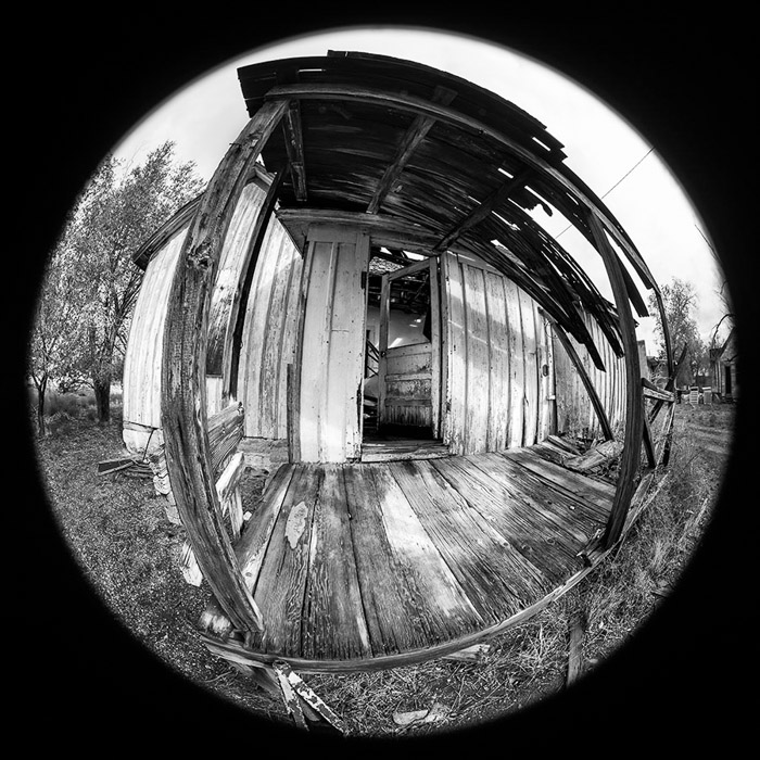 Thompson Springs Homestead 8mm Round BW 0812