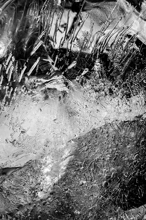 Ice Cubes BW 1757