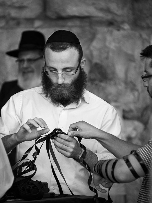 Putting On Phylacteries At The Kotel 1636