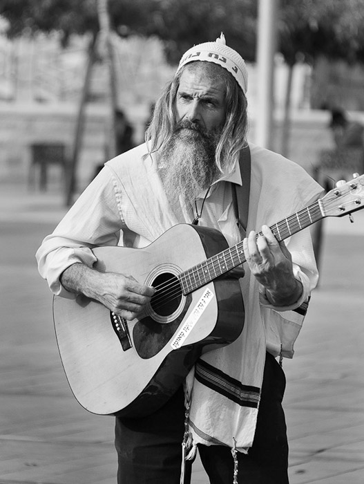 Street Musician Jerusalem BW 5143