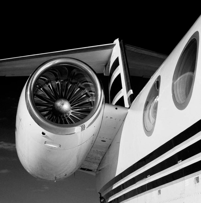 Gulfstream Right Side & Engine
