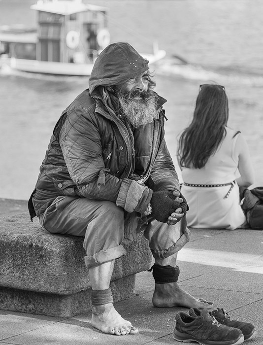 Homeless Man Porto BW 8838