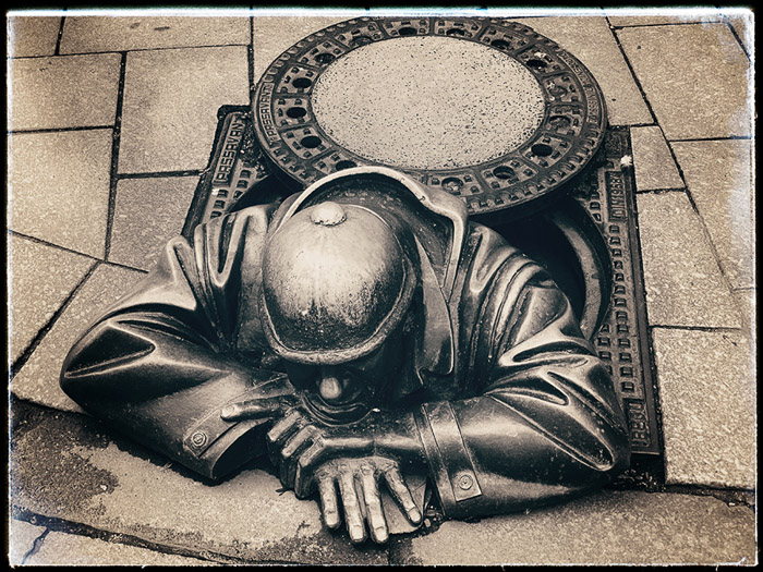 Bratislava Man Hole 1 4539