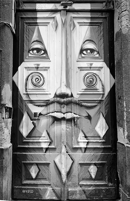 Budapest Man Door BW 4473