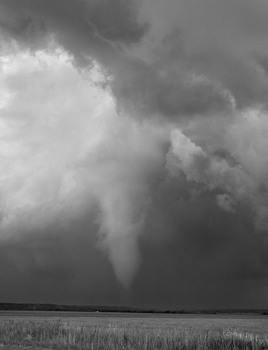 Storm Chasing BW 0530
