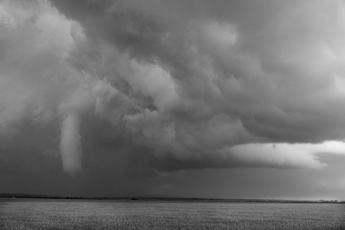 Storm Chasing BW 0531