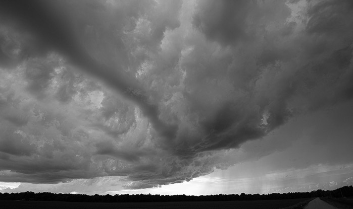 Storm Chasing BW 4013