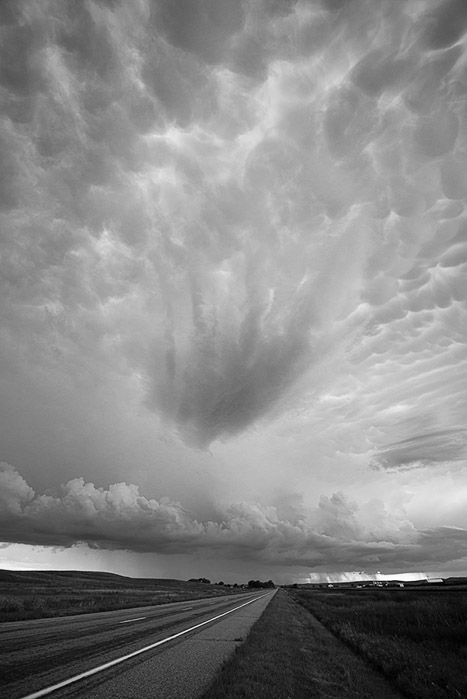 Storm Chasing BW 4076