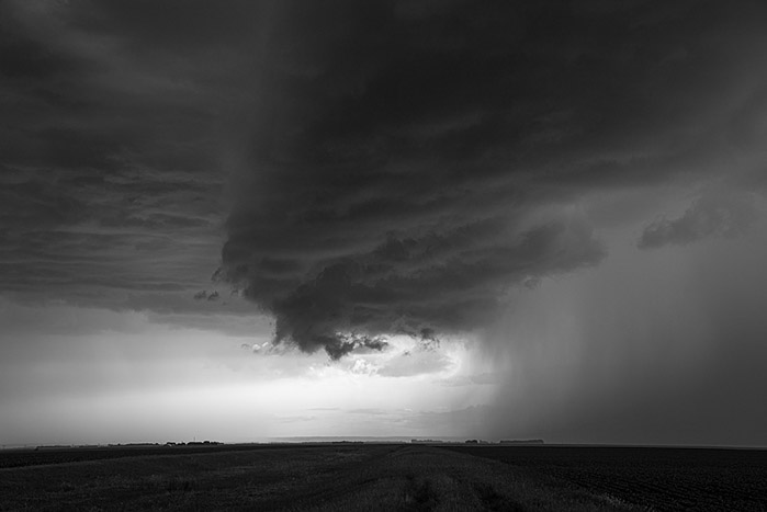 Storm Chasing BW 4775