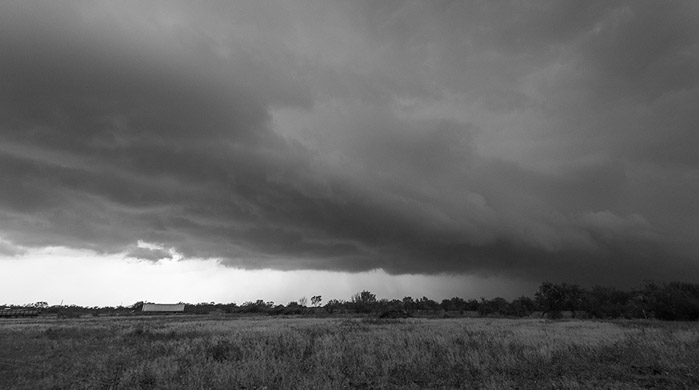 Storm Chasing BW 5331