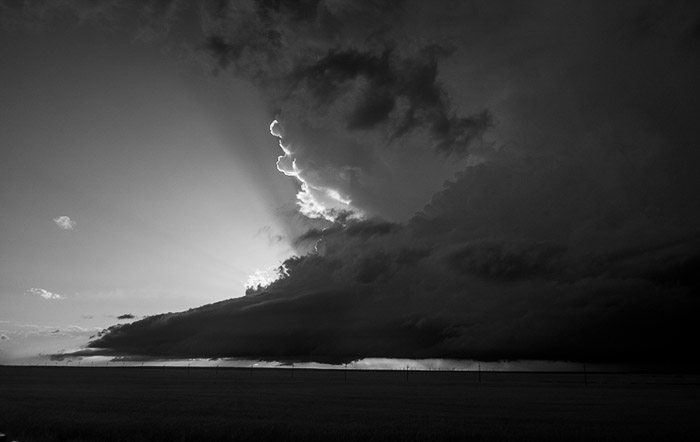 Storm Chasing IR 0275