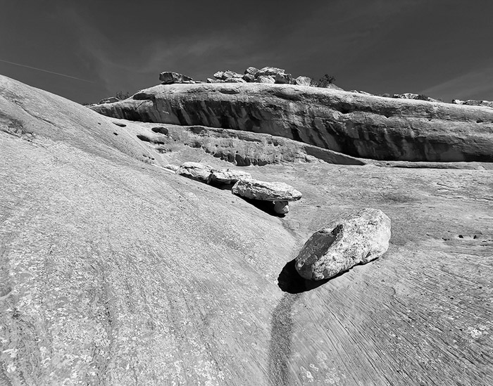 Lower Monument Canyon BW 8945