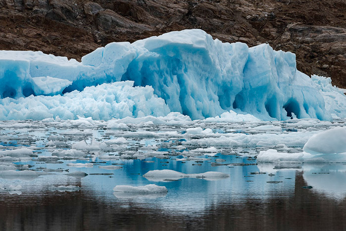 Iceberg & Rock Greenland Color 6807