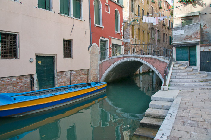 Venice Small Canal 4303